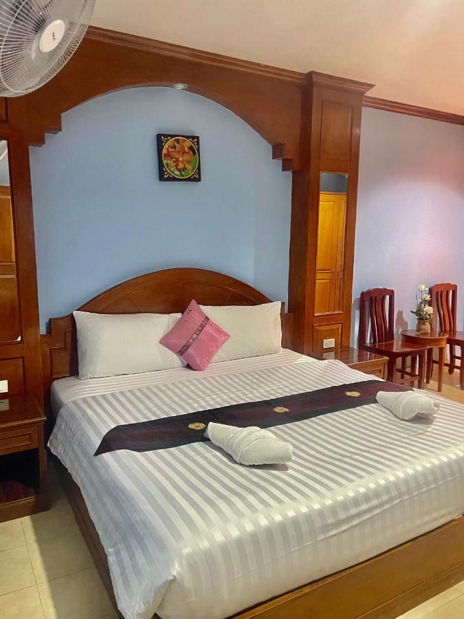 Innarm House Patong Eksteriør bilde