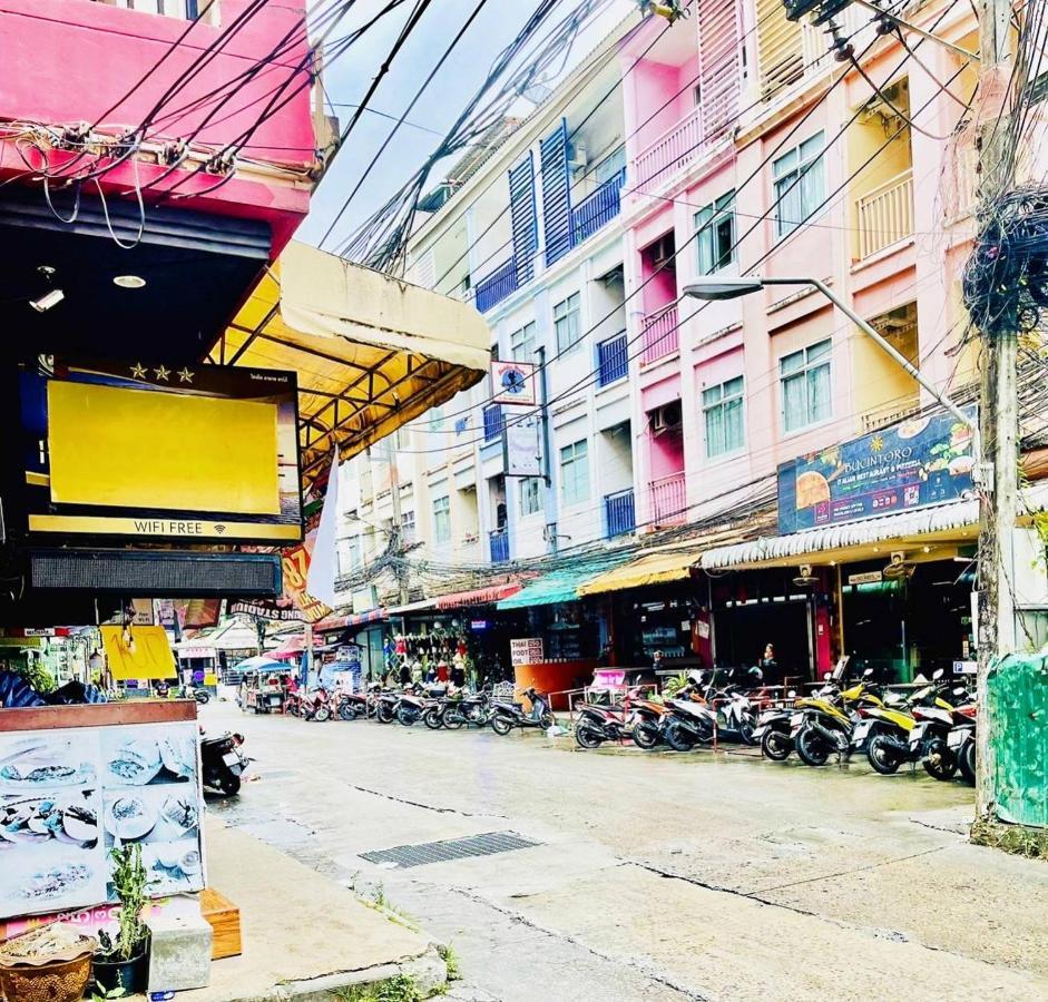 Innarm House Patong Eksteriør bilde