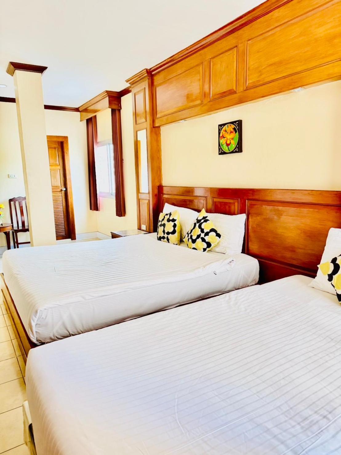 Innarm House Patong Eksteriør bilde